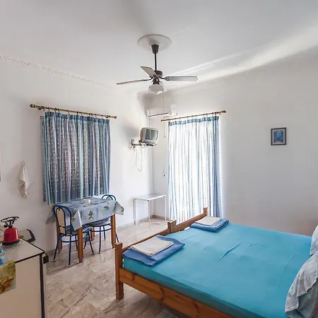 Pensionat Vienna Méthana